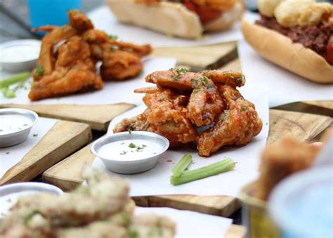 StrEAT & Uno Cinquenta: Maginhawa Food Parks .